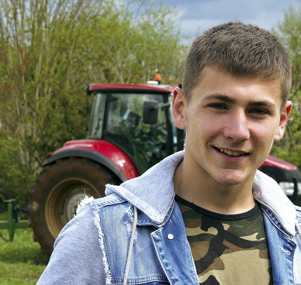 jeune agriculteur en cuma